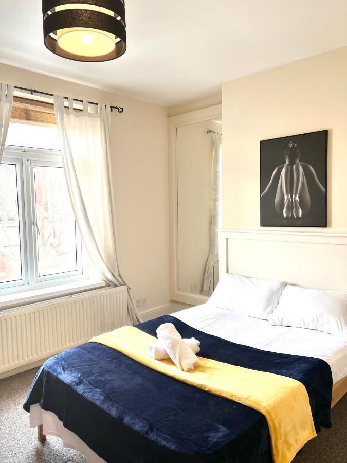Aldgate Holiday Rooms Londres Exterior foto