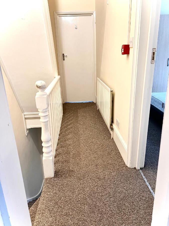 Aldgate Holiday Rooms Londres Exterior foto